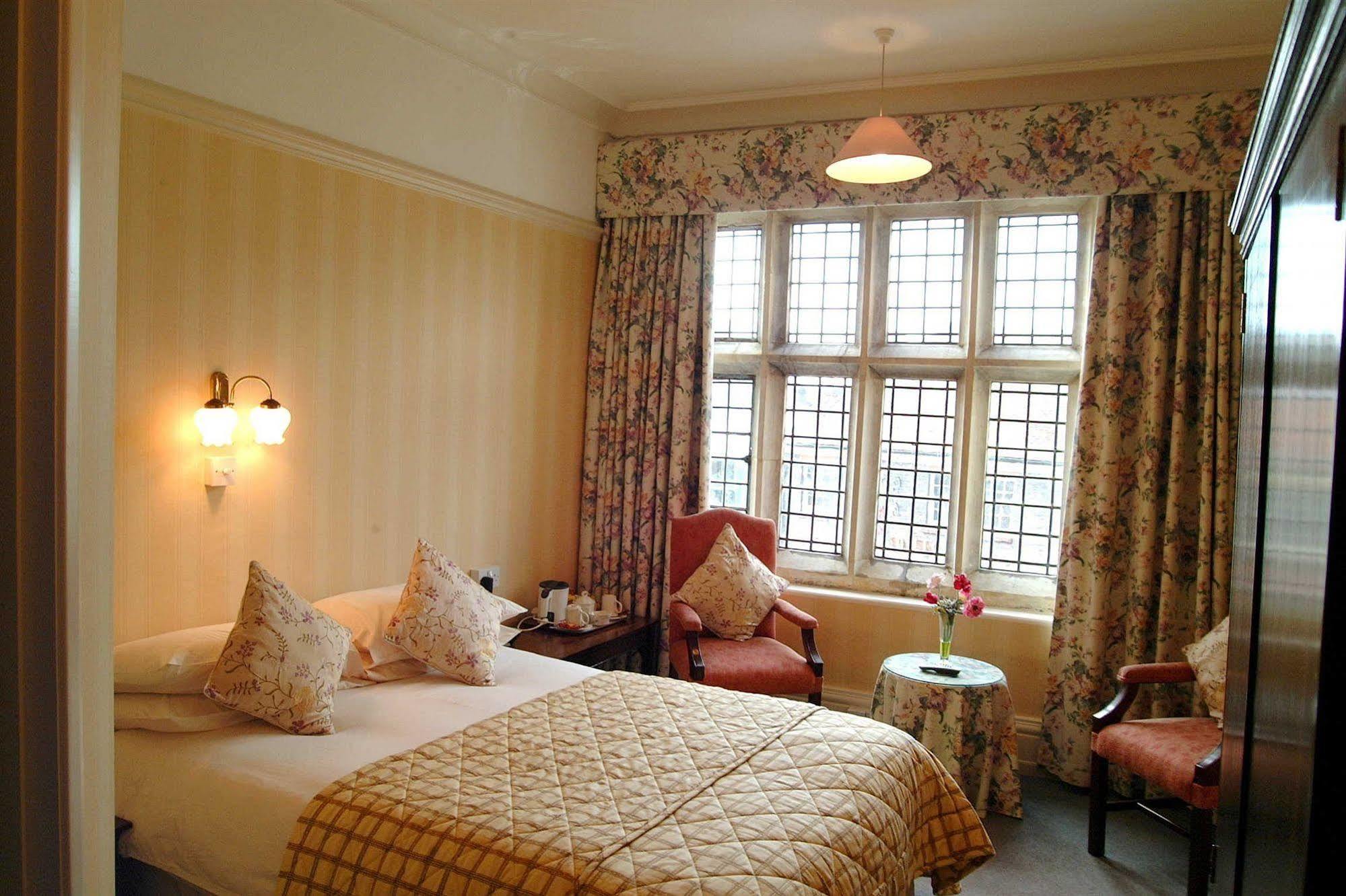 Norfolk Arms Hotel Arundel Esterno foto