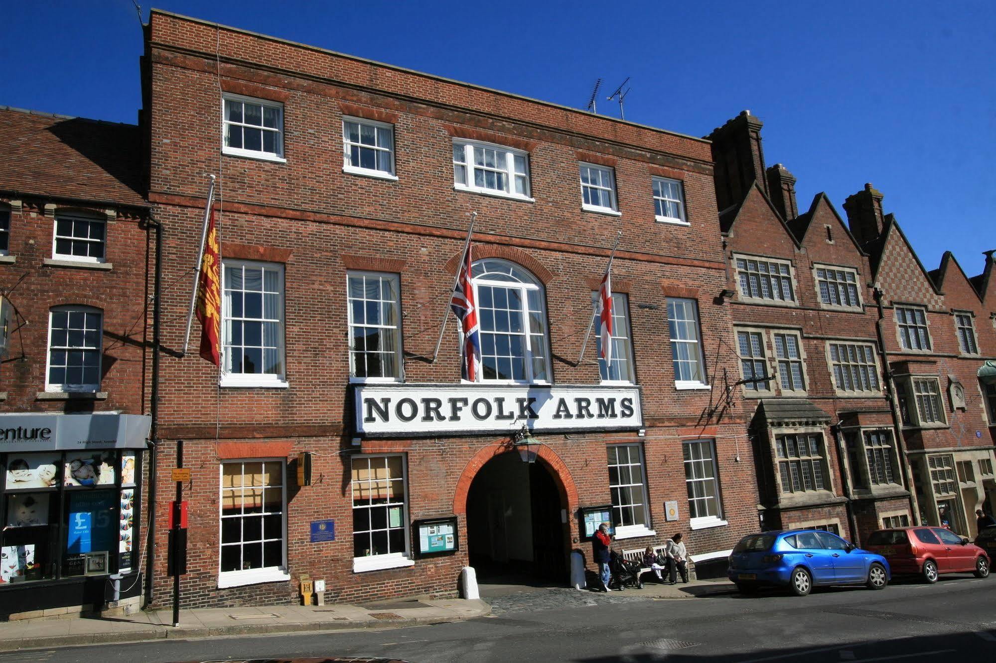 Norfolk Arms Hotel Arundel Esterno foto